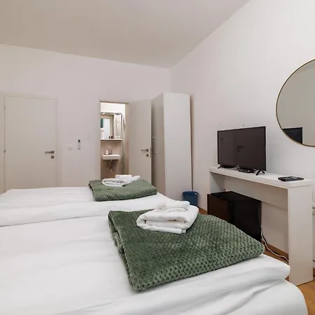 Хостел Beach Villa Selce *