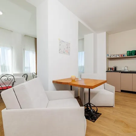 Хостел Beach Villa Selce *