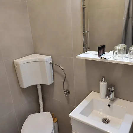 Beach Villa Selce Hostel *