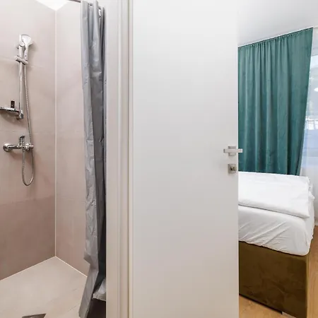 Hostel Beach Villa Selce *