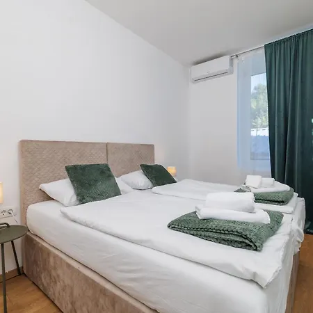 Beach Villa Selce *