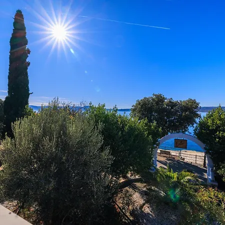 Hostel Beach Villa Selce