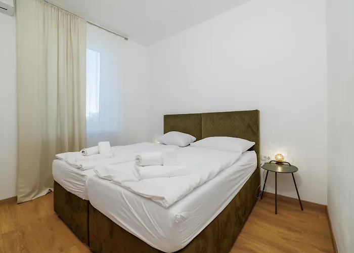 Hostel Beach Villa Selce