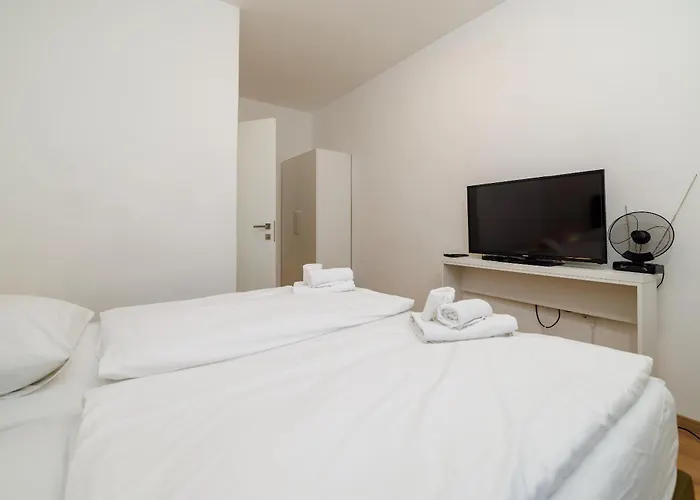 Hostel Beach Villa Selce Selce