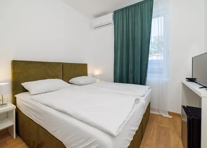 Hostel Beach Villa Selce